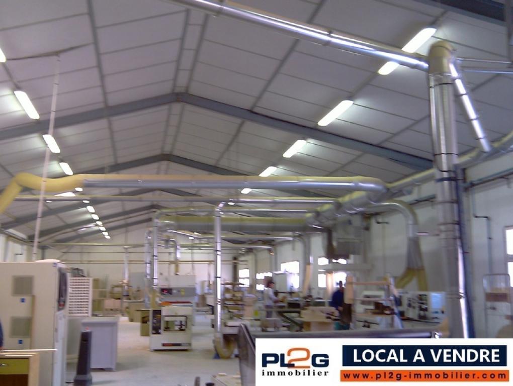 Emplacement commercial à vendre pour implantation magasin enseigne dans le Vaucluse à Cavaillon