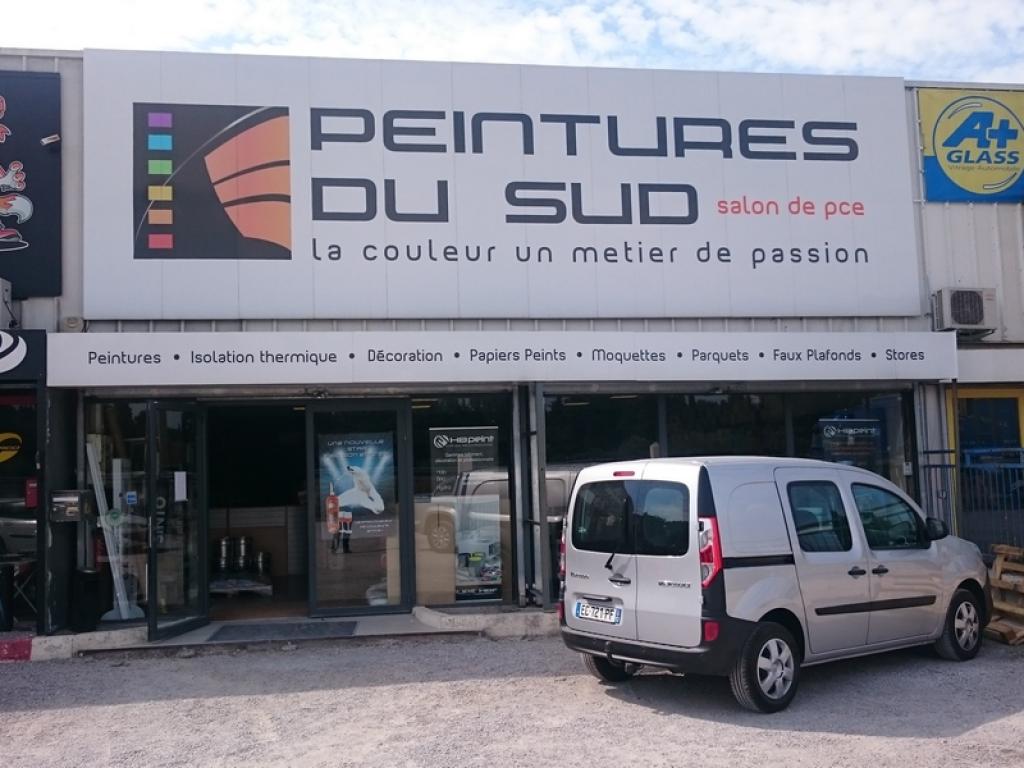 Local à Salon de Provence avec parking excellente visibilité