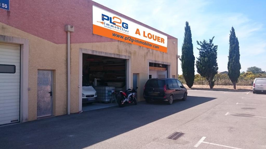 Local à Istres équipé menuiserie