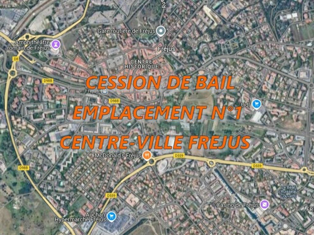 Emplacement n°1 centre ville Fréjus avec parking
