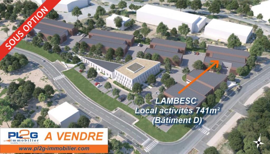 Local d'activités à la vente à Lambesc 741m²