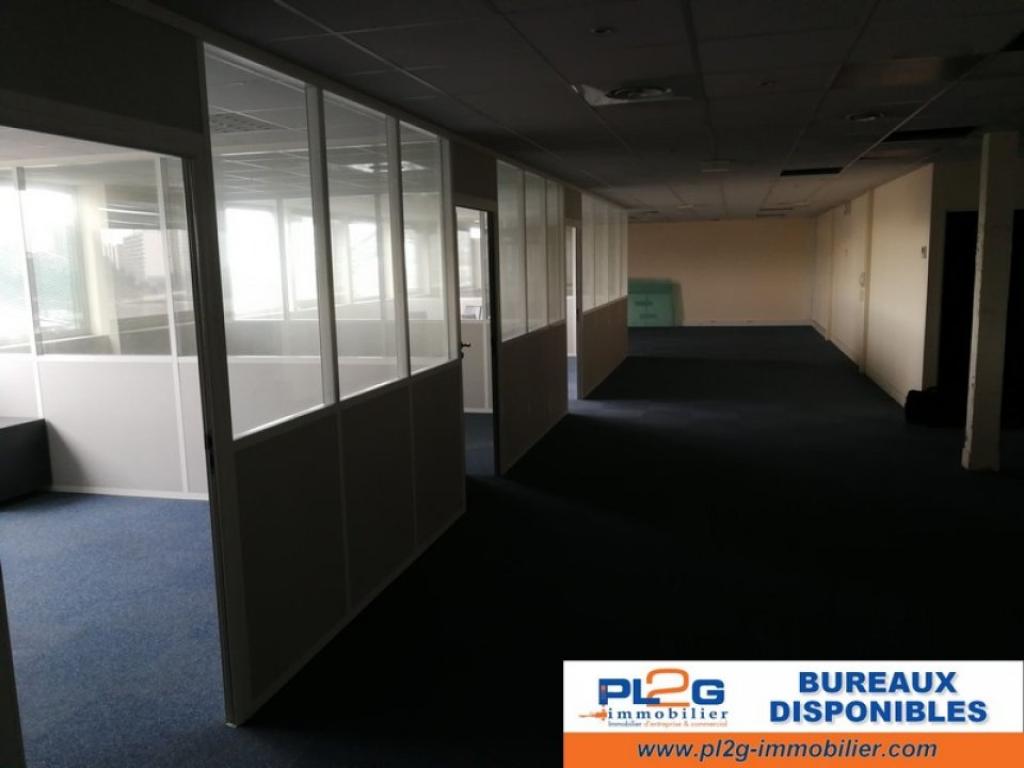 Bureaux à louer à Marseille 14ème à partir de 417m²