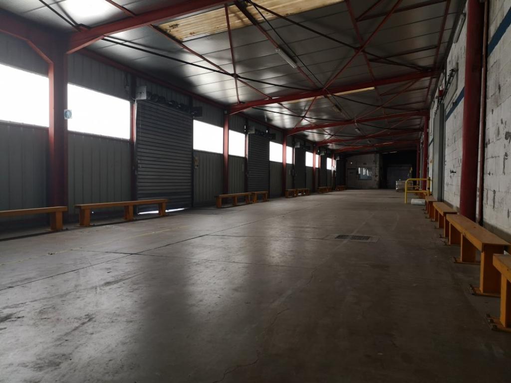 Entrepôt disponible Arles 4300m²