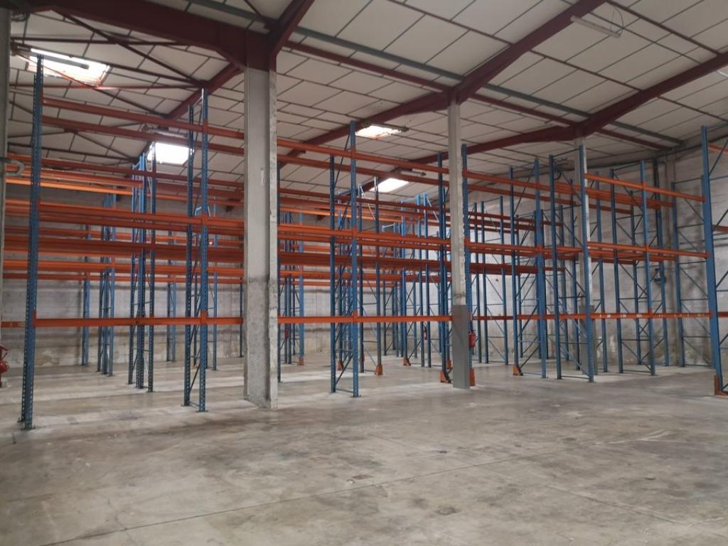 Entrepôt disponible Arles 4300m²