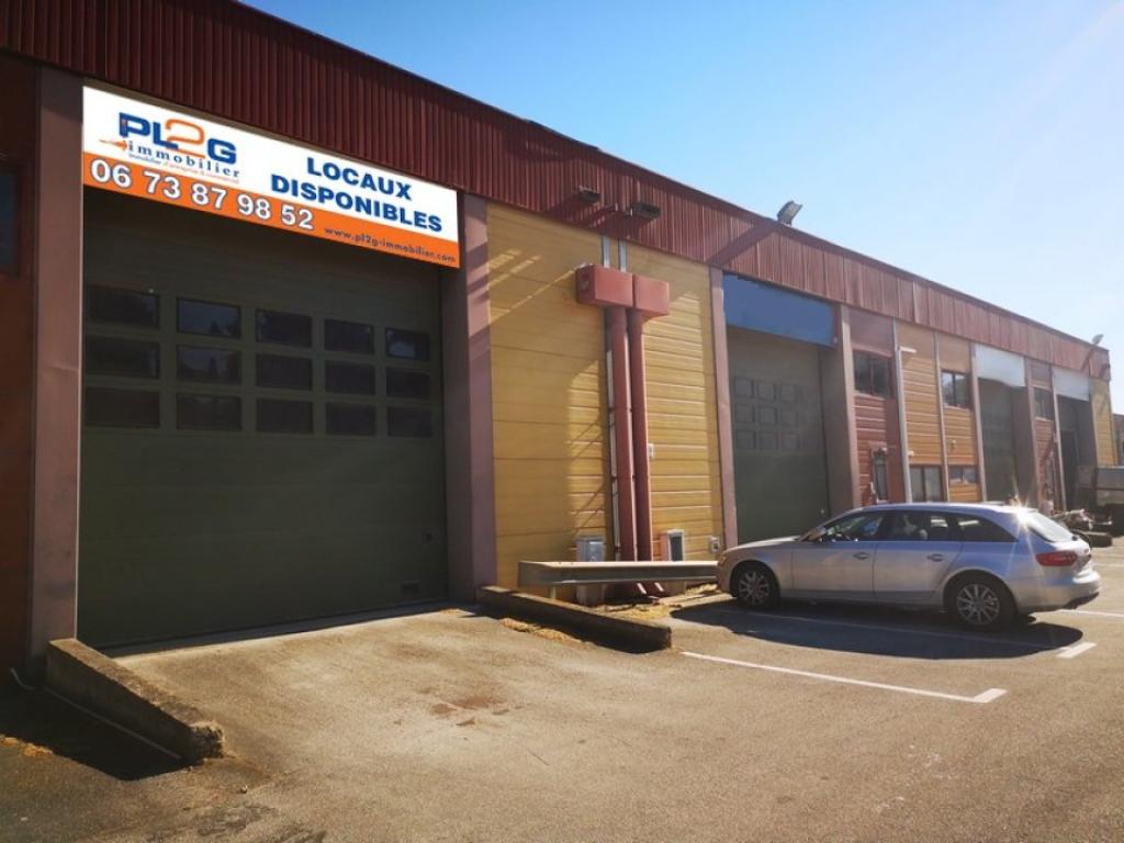 Local d'activité à louer à Marseille avec parking
