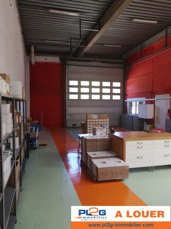 Local d'activité à louer à Marseille avec parking