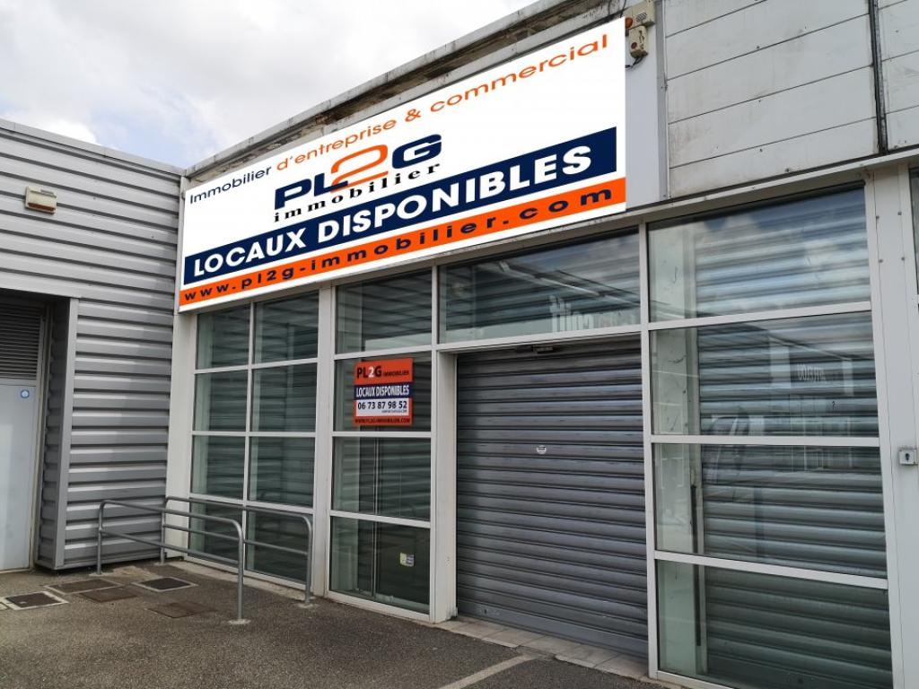 Local à louer à Istres en zone commerciale