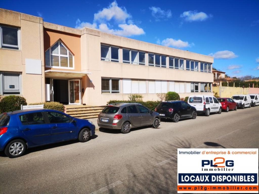 Plateau de bureaux à louer à Vitrolles avec parking