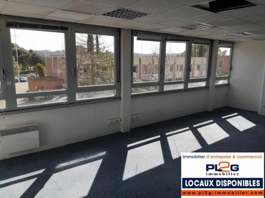 Plateau de bureaux à louer à Vitrolles avec parking