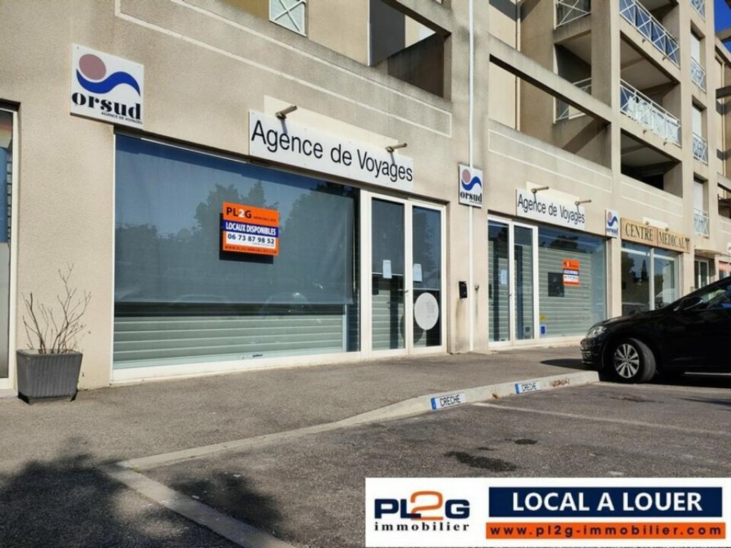 Local à louer avec parking à Marseille 13009