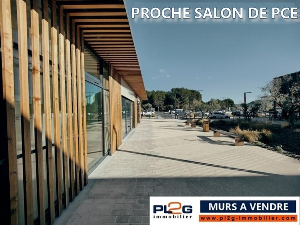 Bureau 80m² à vendre proche Salon de Provence avec parking