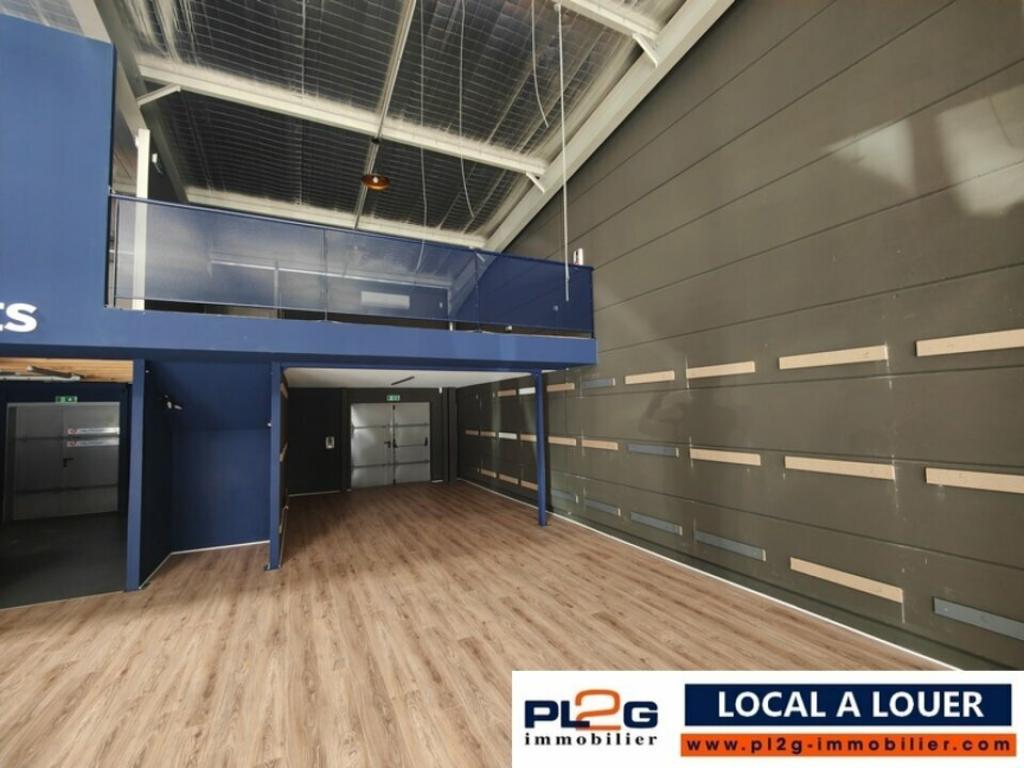 Local commercial à louer à Salon de Provence 300m²