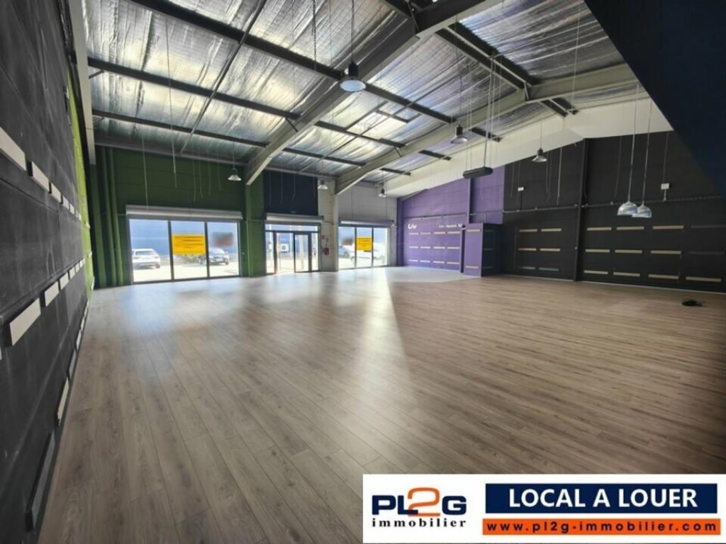 Local commercial à louer à Salon de Provence 300m²