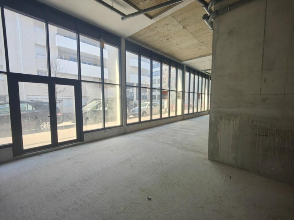 Murs commerciaux libres à vendre à Marseille