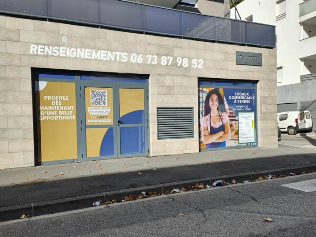 Murs neuf à vendre à Miramas 120m²