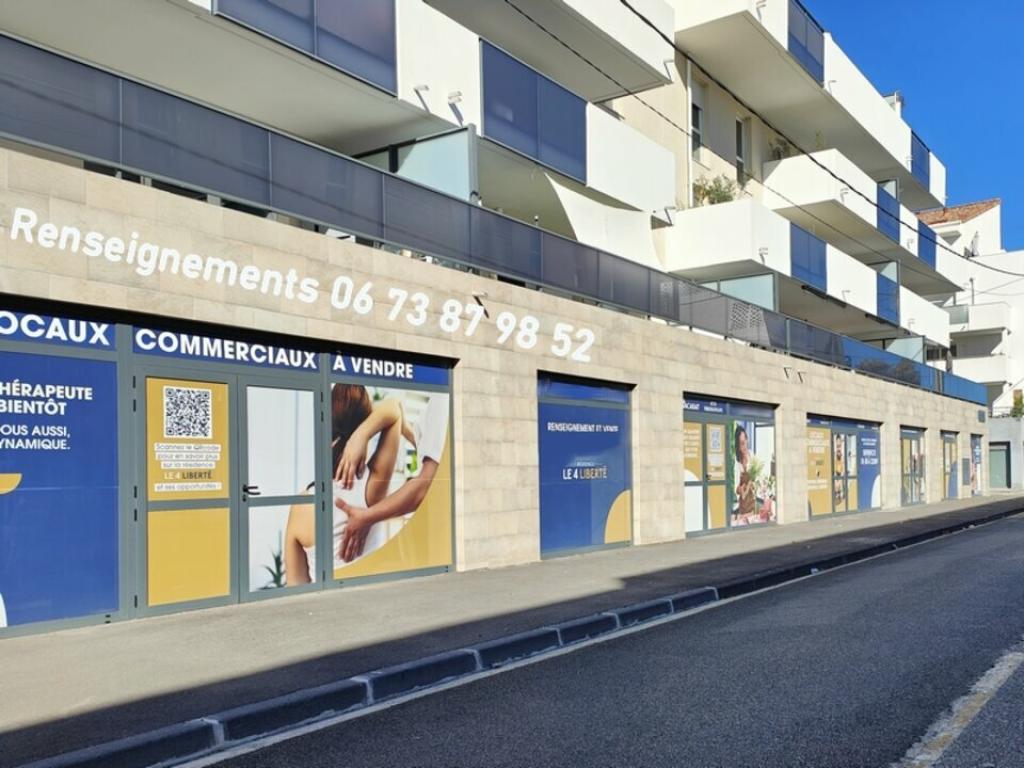 Local neuf à vendre centre ville à Miramas 156m²