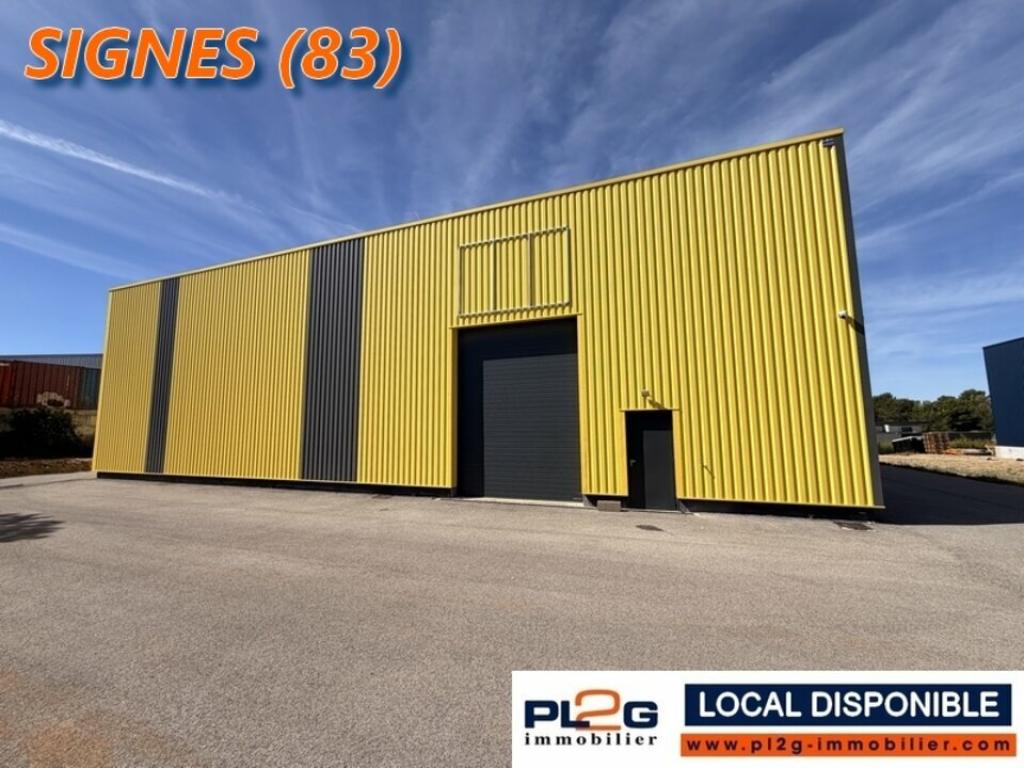 Entrepôt à louer à Signes 435m²